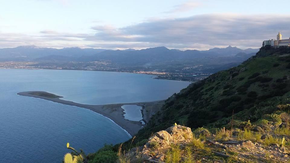 L'Ulivo In Villa Greco Tindari Dış mekan fotoğraf