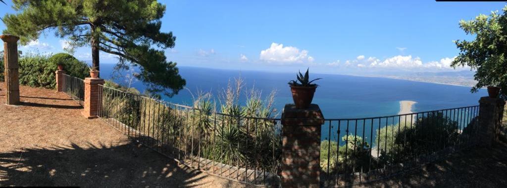 L'Ulivo In Villa Greco Tindari Dış mekan fotoğraf