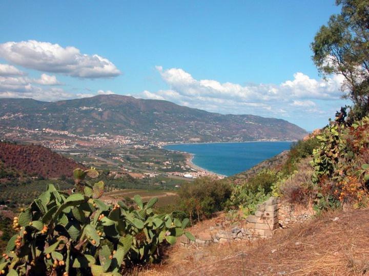 L'Ulivo In Villa Greco Tindari Dış mekan fotoğraf
