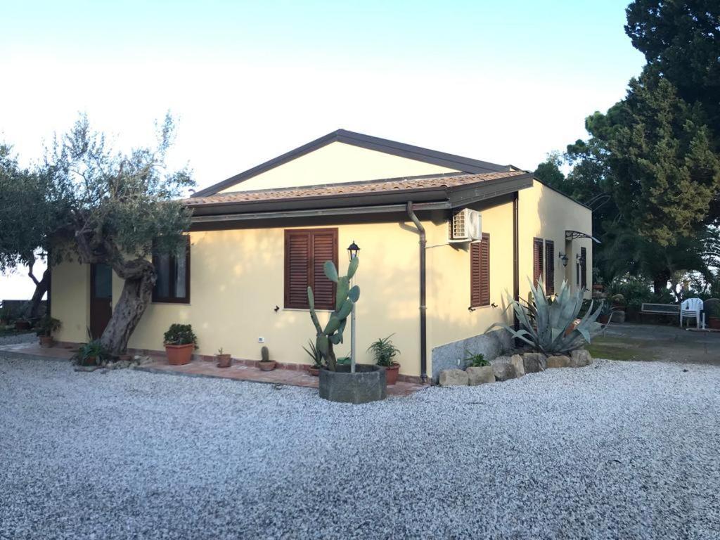 L'Ulivo In Villa Greco Tindari Dış mekan fotoğraf